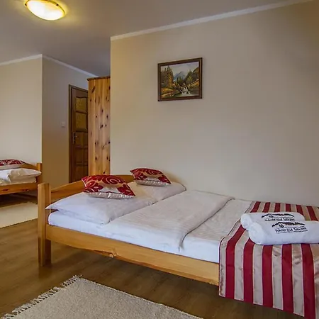 Bed & Breakfast Pod Tatrami & *