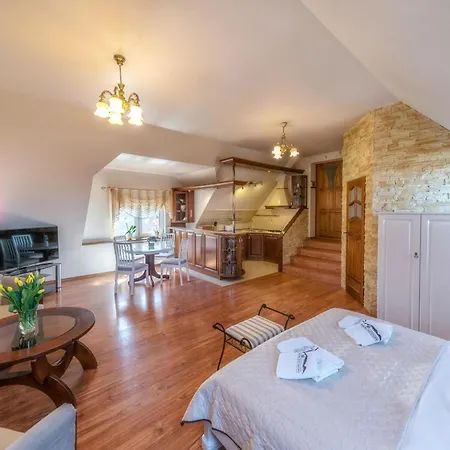 Pod Tatrami & فندق مبيت وإفطار 3*