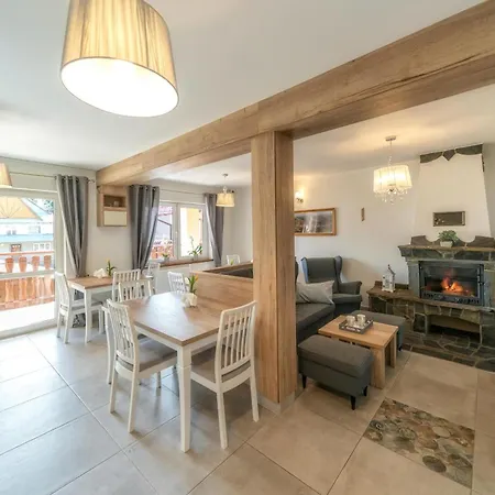 Pod Tatrami & 3* 비아위 두나예크